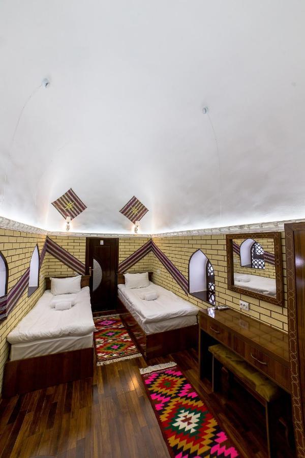 Feruzkhan Hotel - Madrassah Mohammed Rakhim Khan 1871 Хіва Екстер'єр фото