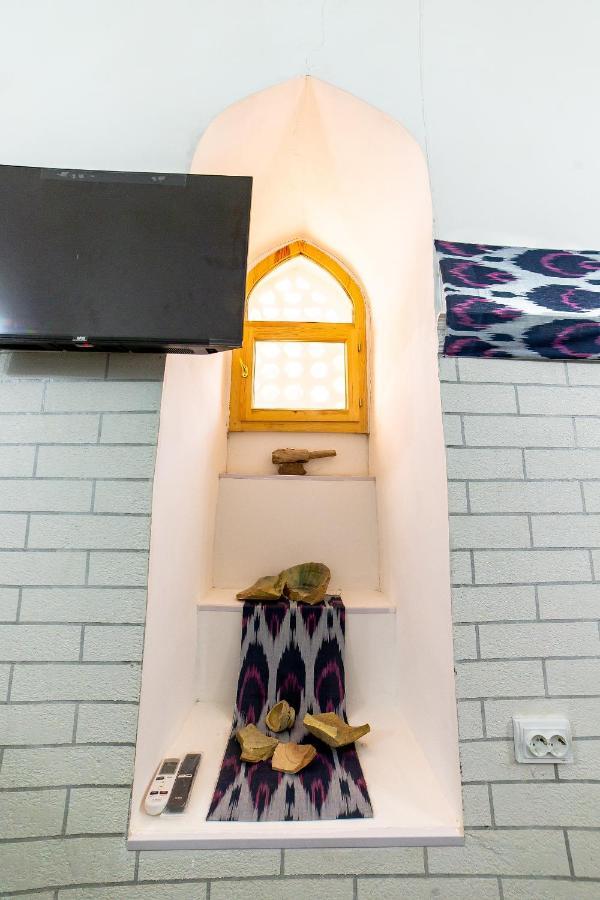 Feruzkhan Hotel - Madrassah Mohammed Rakhim Khan 1871 Хіва Екстер'єр фото