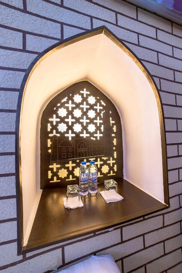 Feruzkhan Hotel - Madrassah Mohammed Rakhim Khan 1871 Хіва Екстер'єр фото